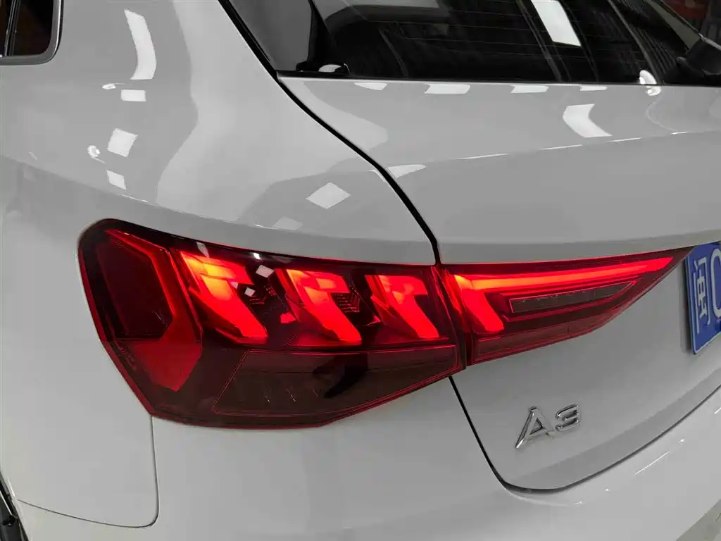 Audi A3 2023 facelift Sportback 35 TFSI stylish and sporty купить на сайте DeffCars