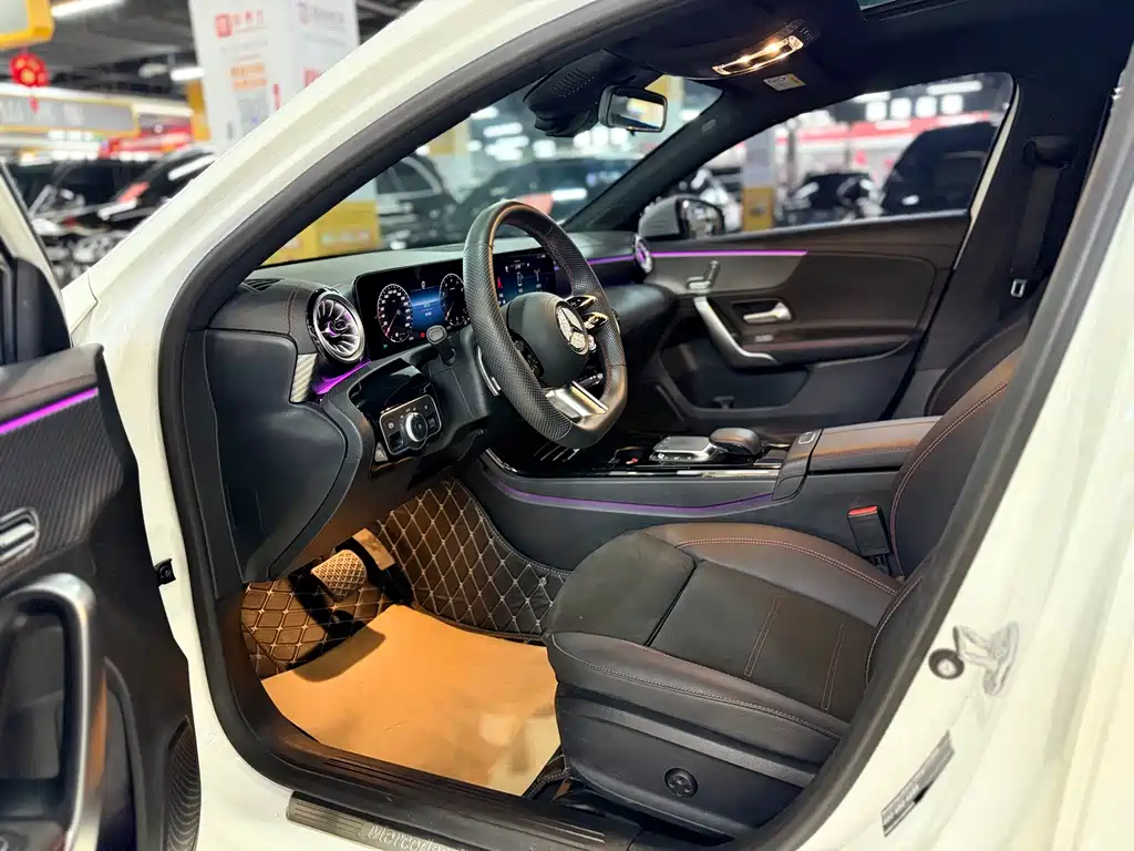 Mercedes-Benz A-Class 2023 A 200 L Fashion Model купить на сайте DeffCars