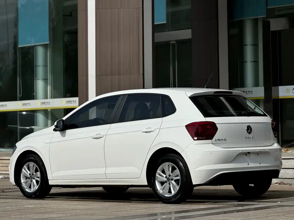 Polo 2021 Plus 1.5L Automatic Panoramic Enjoyment Edition купить на сайте DeffCars