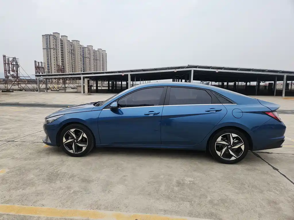 Elantra 2022 1.5L CVT LUX Premium Edition купить на сайте DeffCars