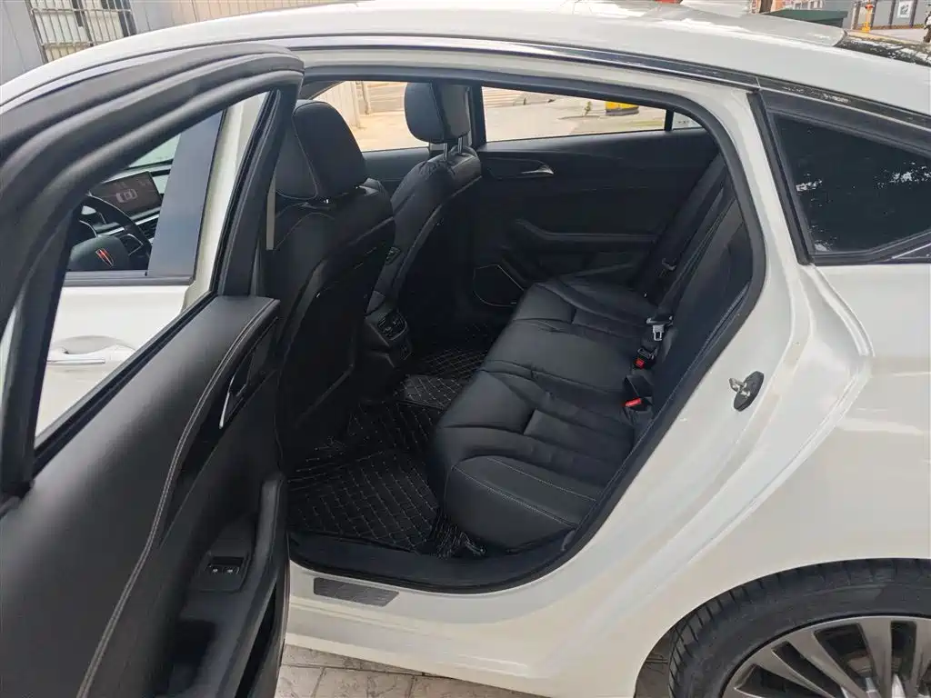 Hongqi H5 2019 30TD Zhilianyun Dynamic Edition купить на сайте DeffCars