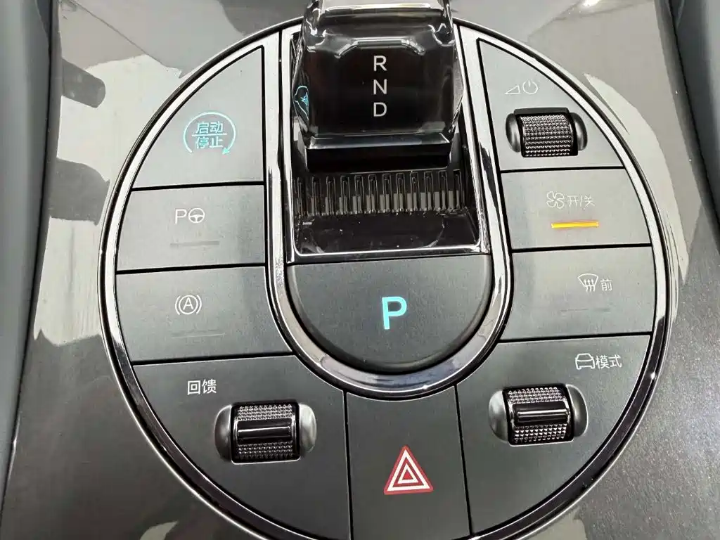 Seal 06GT 2025 Smart Driving Edition 605 Heat Wave Edition купить на сайте DeffCars