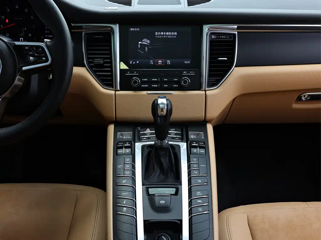 Macan 2017 Macan 2.0T купить на сайте DeffCars