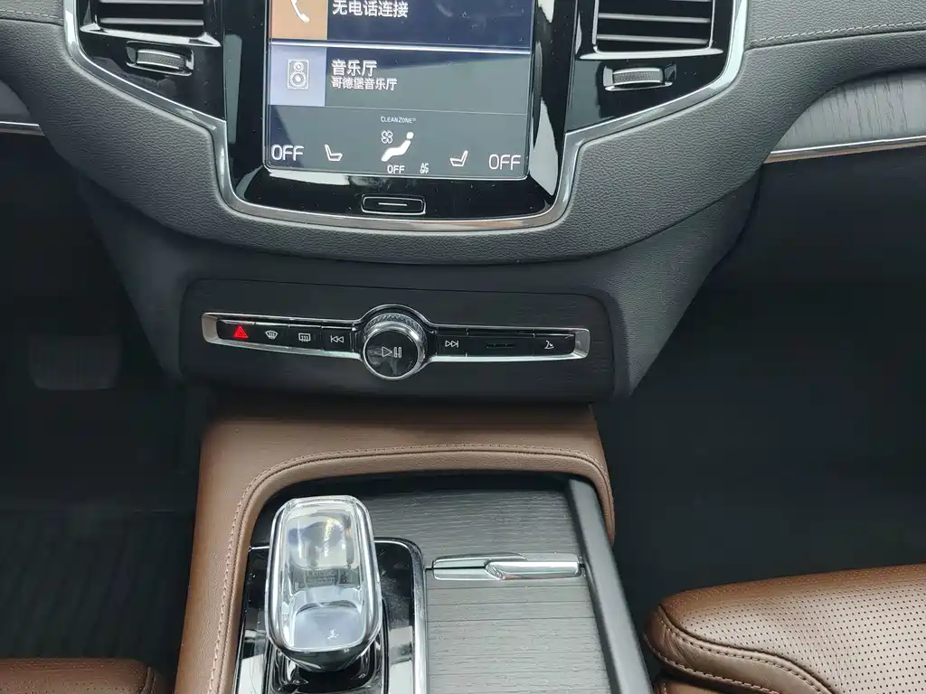 Volvo XC90 plug-in hybrid 2022 facelift E-drive T8 Zhizun Deluxe Edition 7 seats купить на сайте DeffCars