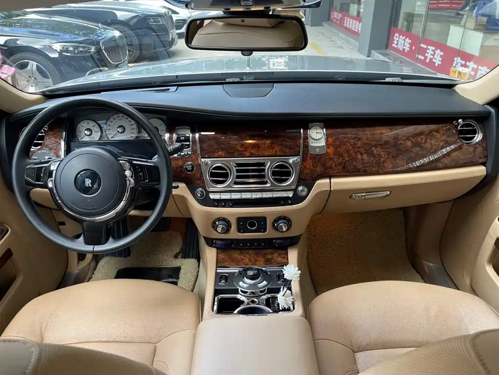 Ghost 2013 6.6T Art Deco Collection Edition купить на сайте DeffCars