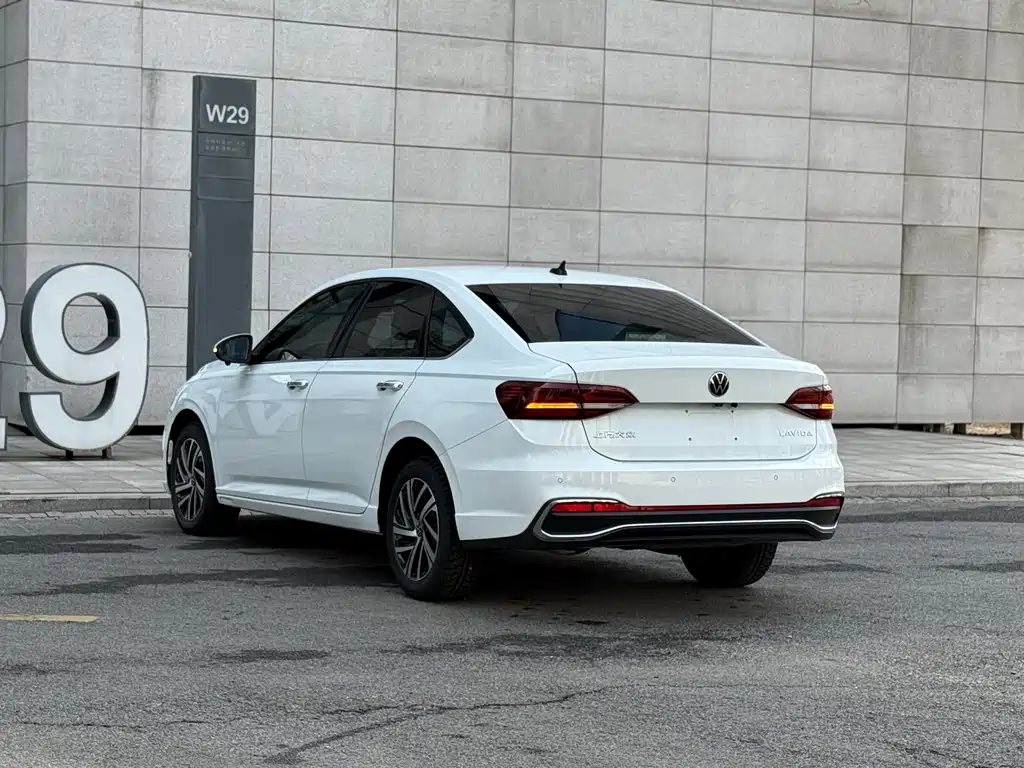 Lavida 2023 facelift 1.5L automatic 5 million version купить на сайте DeffCars
