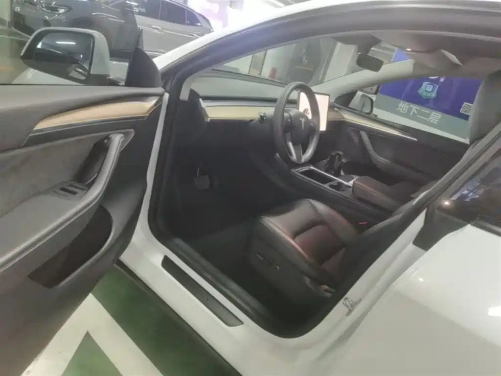 Model Y 2021 long-range all-wheel drive version купить на сайте DeffCars