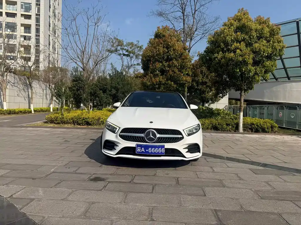 Mercedes-Benz A-Class 2019 A 200 L Sports Sedan купить на сайте DeffCars