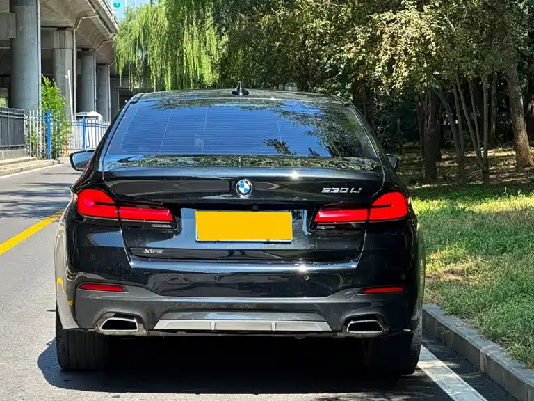 BMW 5 Series 2022 530Li xDrive M Sports Package купить на сайте DeffCars