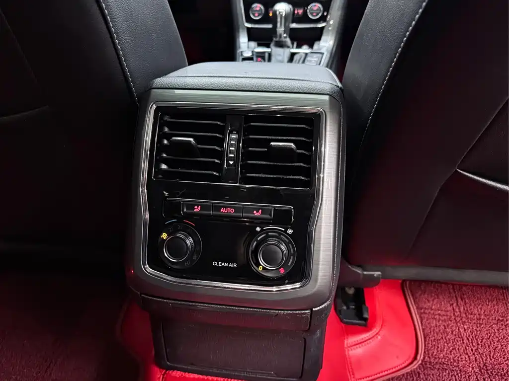 Passat 2017 330TSI DSG Premium Edition купить на сайте DeffCars
