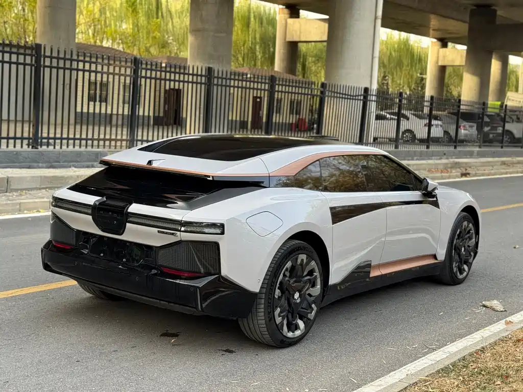 Gaohe HiPhi Z 2023 five-seater version купить на сайте DeffCars