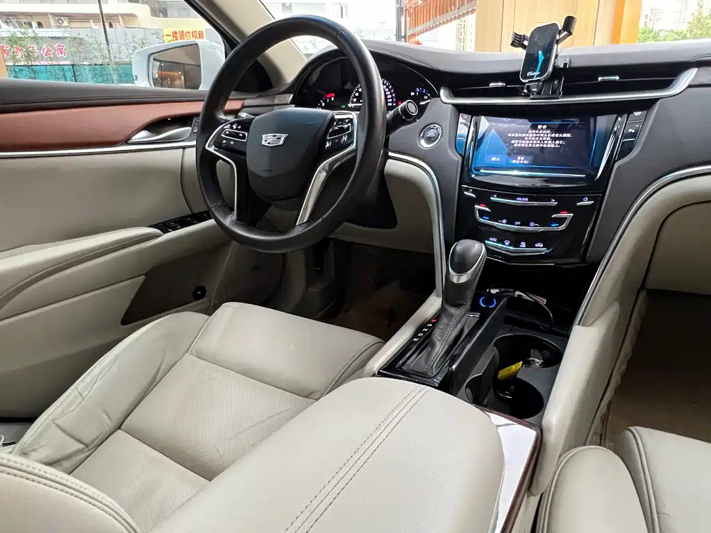 Cadillac XTS 2016 28T luxury model купить на сайте DeffCars