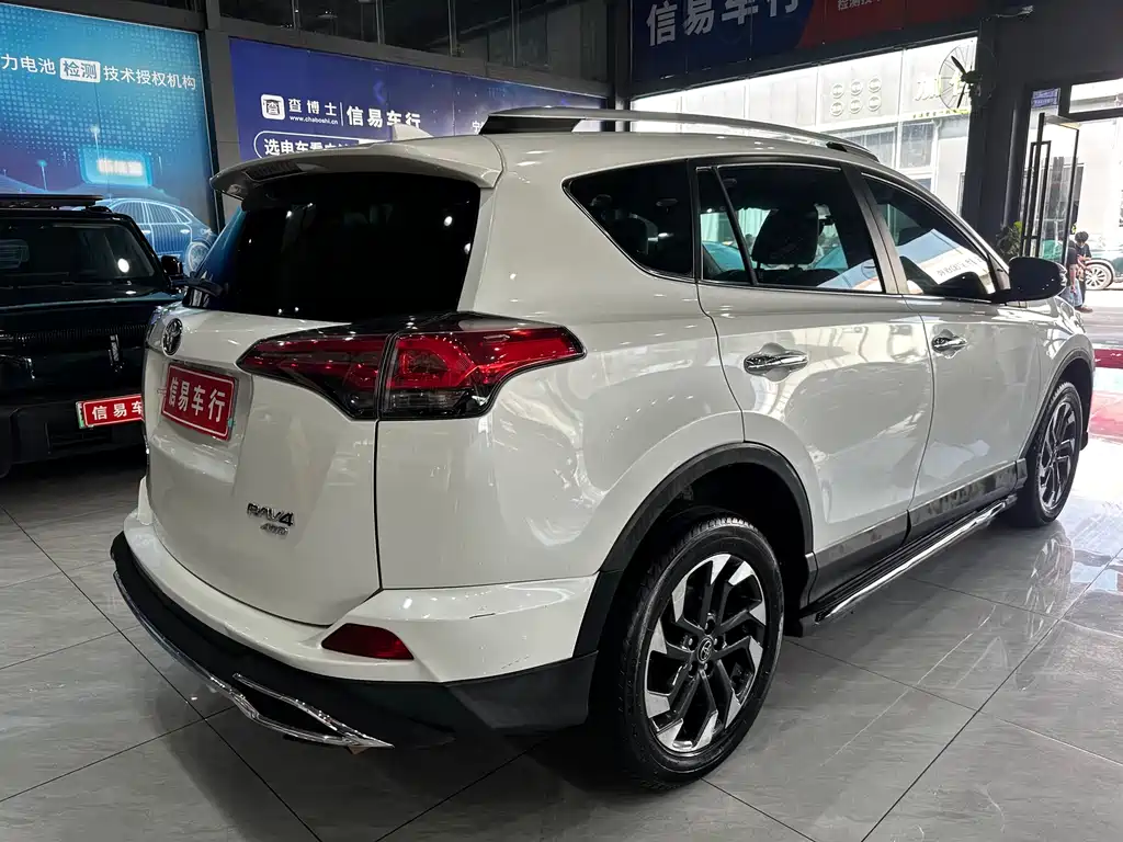 RAV4 Rongfang 2016 2.5L automatic four-wheel drive elite version купить на сайте DeffCars