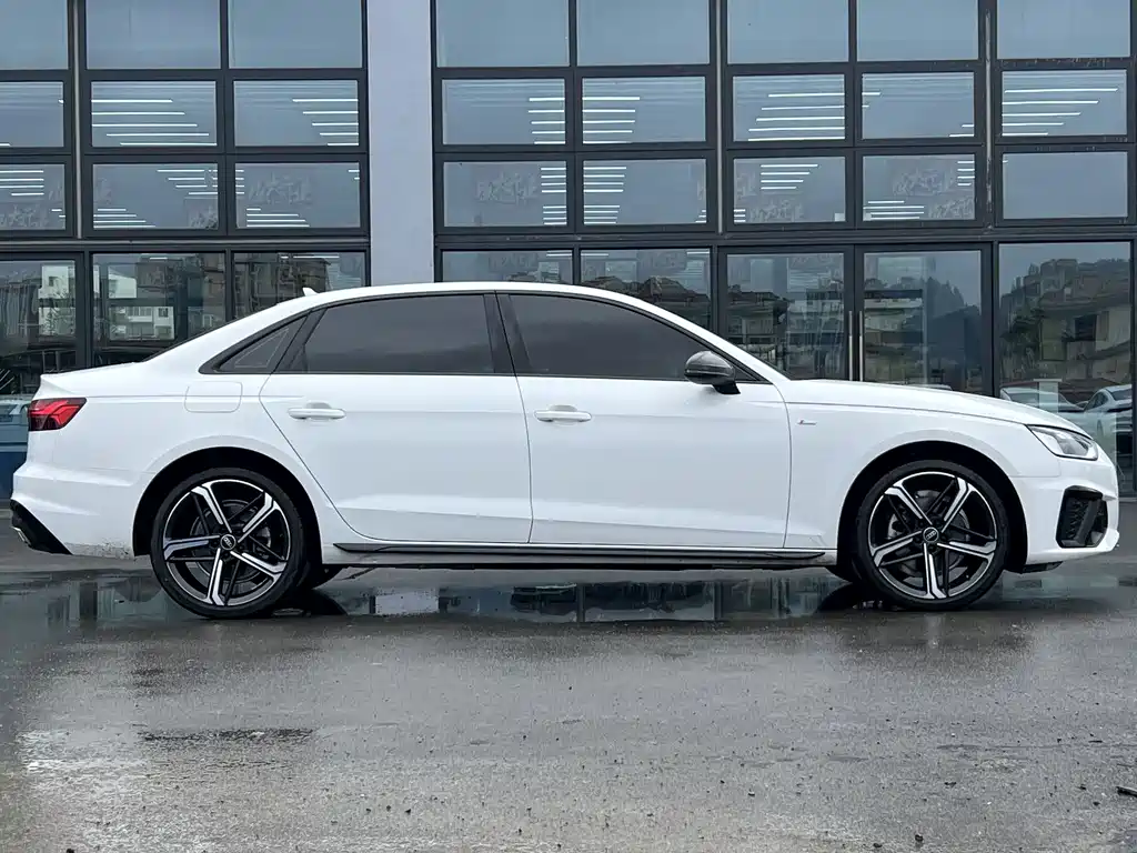 Audi A4L 2024 40 TFSI Luxury Dynamic купить на сайте DeffCars