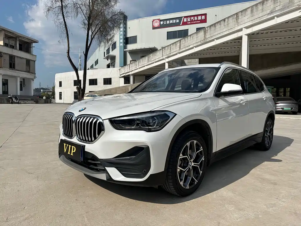 BMW X1 2022 sDrive25Li Leading Model купить на сайте DeffCars