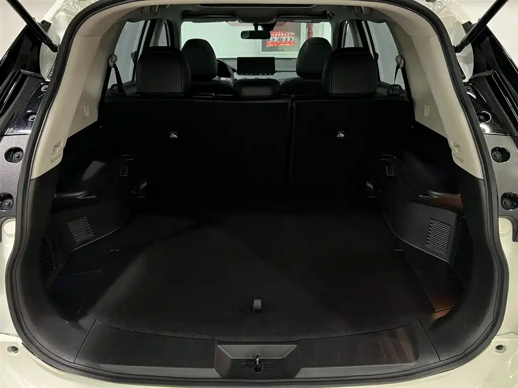 X-Trail 2025 Honor 2.0L Two-wheel Drive Leading Edition купить на сайте DeffCars