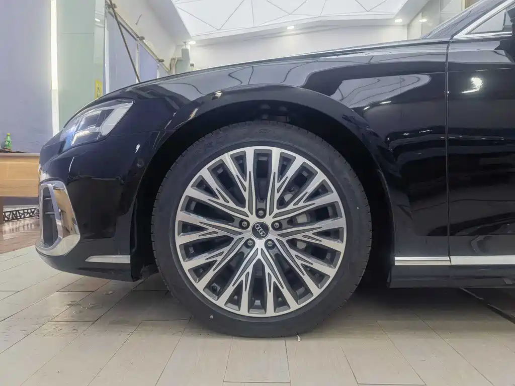 Audi A8 2024 A8L 50 TFSI quattro Premium Selection купить на сайте DeffCars