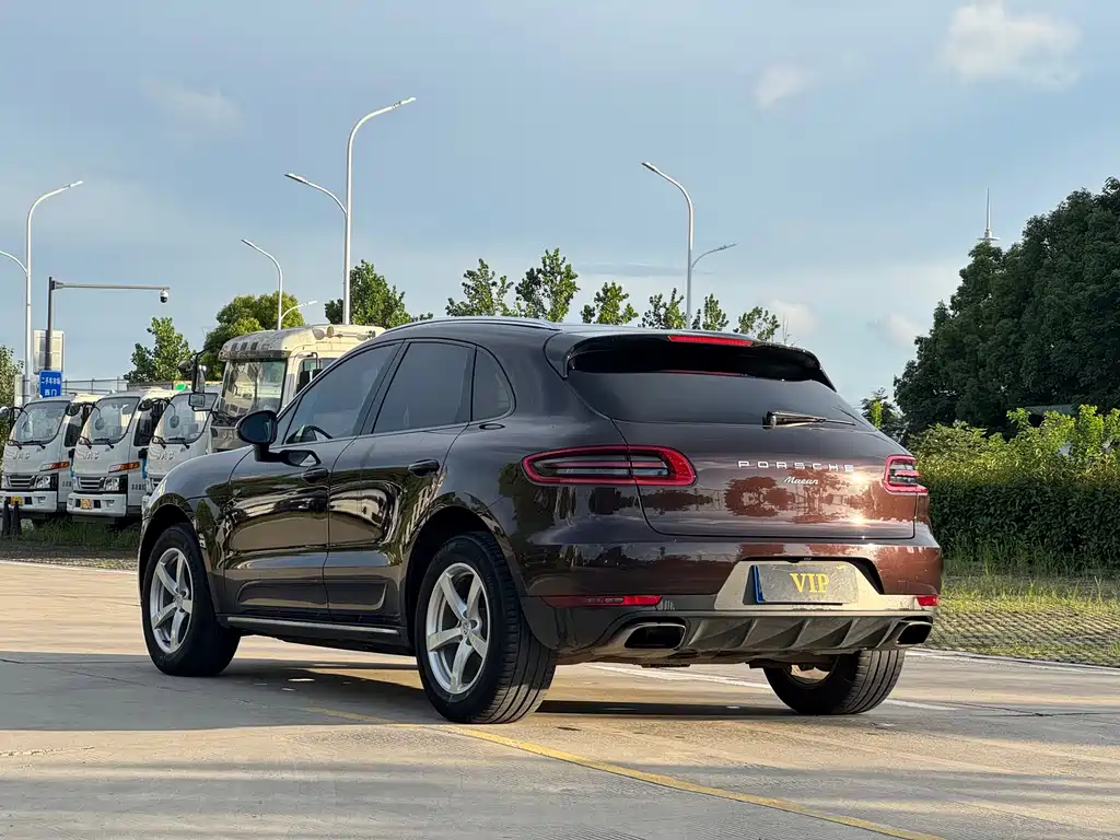 Macan 2014 Macan 2.0T купить на сайте DeffCars