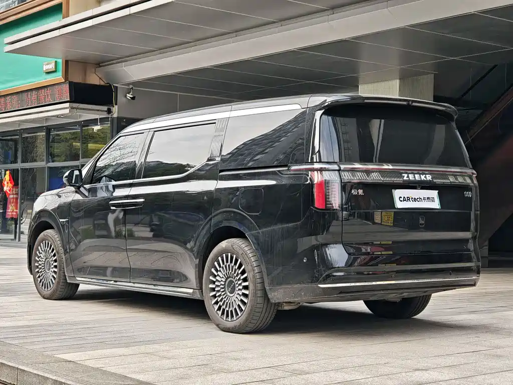 Jikrypton 009 2024 seven-seat aisle version four-wheel drive 108kWh купить на сайте DeffCars