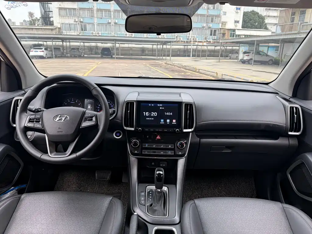 Beijing Hyundai ix35 2020 2.0L automatic two-wheel drive Zhiyong·Enjoy Edition купить на сайте DeffCars