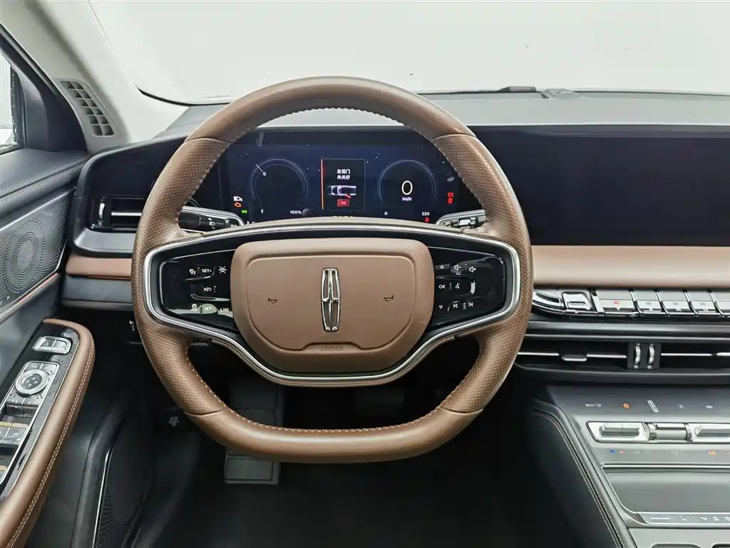 Lincoln Z 2024 2.0T two-wheel drive premium hybrid version купить на сайте DeffCars