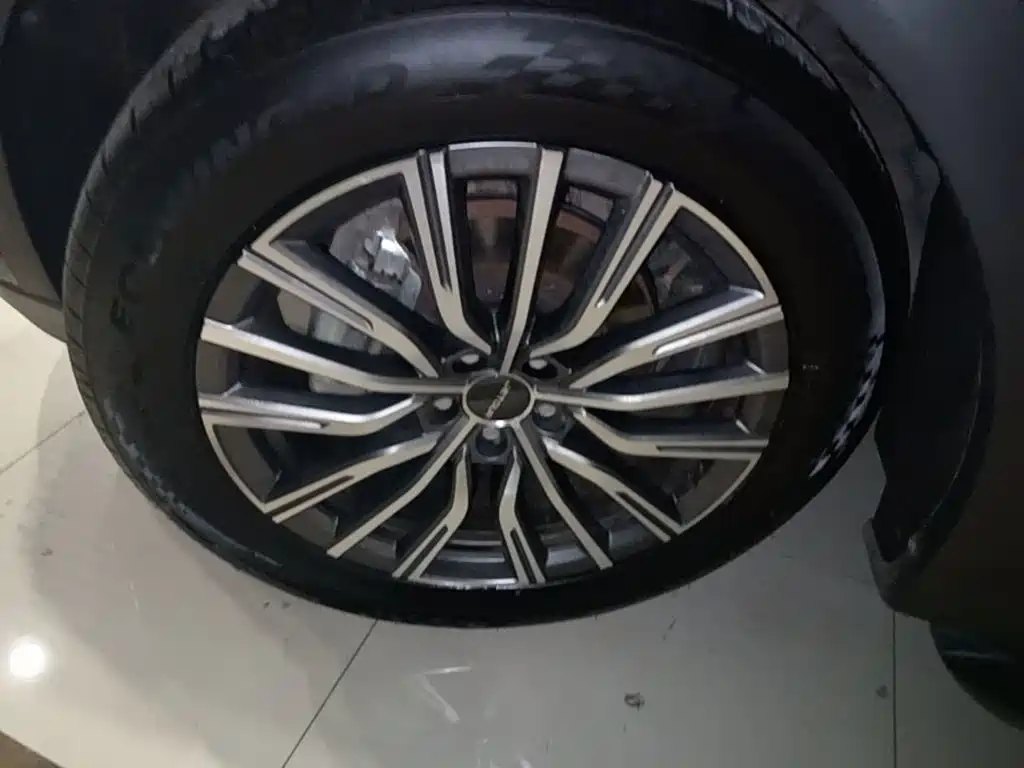 Jietu X70 PLUS 2023 model 1.5T DCT Brave PLUS 5 seats купить на сайте DeffCars