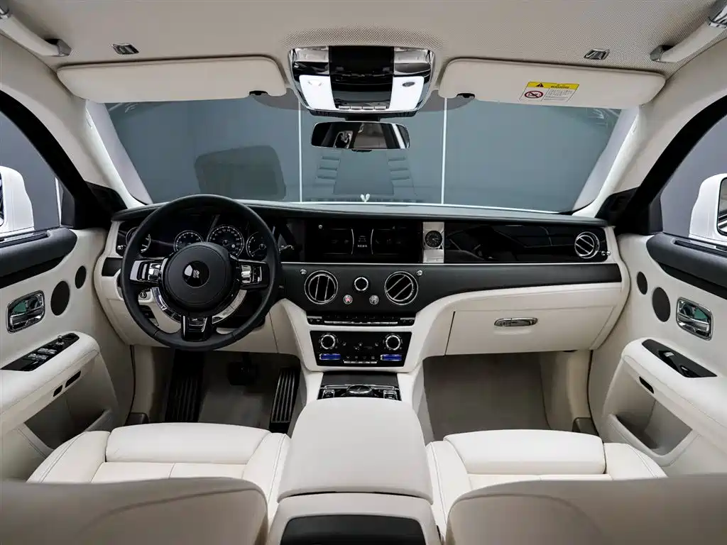 Ghost 2021 6.7T long wheelbase version купить на сайте DeffCars