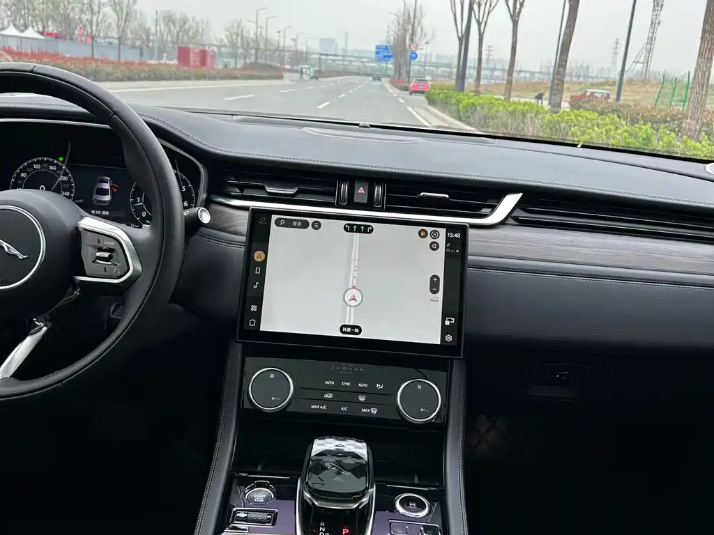 Jaguar XFL 2023 2.0T P200 2WD Elite Deluxe Edition купить на сайте DeffCars
