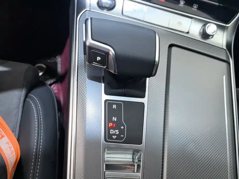 Audi A6L 2024 40 TFSI luxury and dynamic model купить на сайте DeffCars