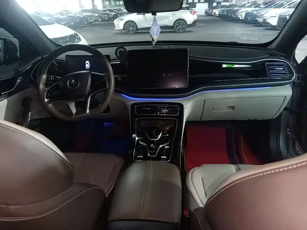 Qin PLUS 2023 Champion Edition EV 610KM Excellent Type купить на сайте DeffCars