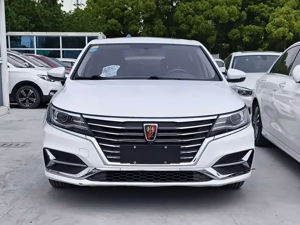 Roewe i6 New Energy 2017 45T Hybrid Internet Smart Edition купить на сайте DeffCars