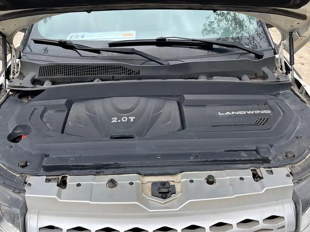 Landwind X7 2015 2.0T Panoramic Premium Edition купить на сайте DeffCars