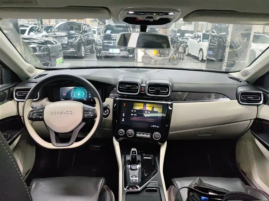 Lynk & Co 02 2019 High-Energy Edition 2.0T Automatic Two-wheel Drive Shine Edition National VI купить на сайте DeffCars