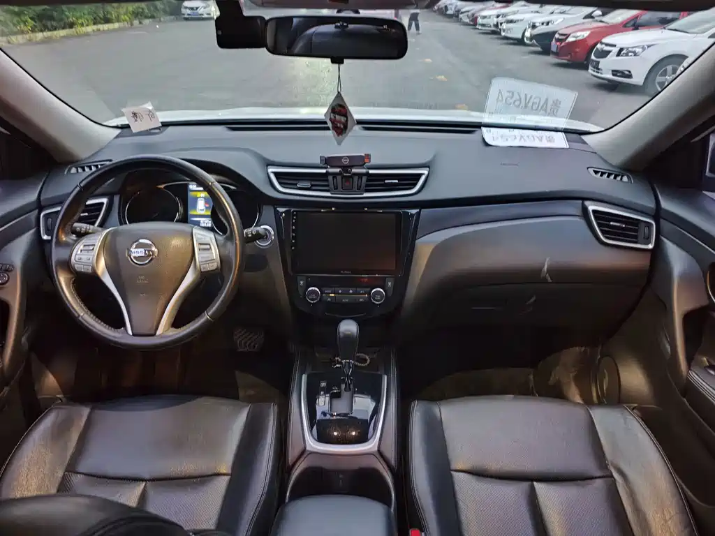 X-Trail 2014 2.0L CVT Comfort Edition 2WD купить на сайте DeffCars