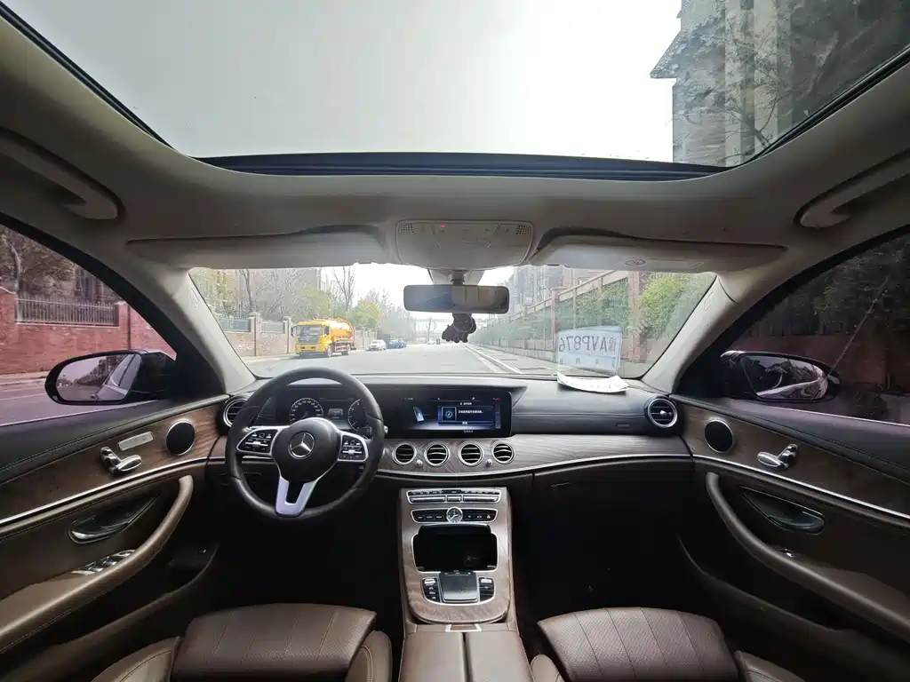 Mercedes-Benz E-Class 2020 E 260 L купить на сайте DeffCars