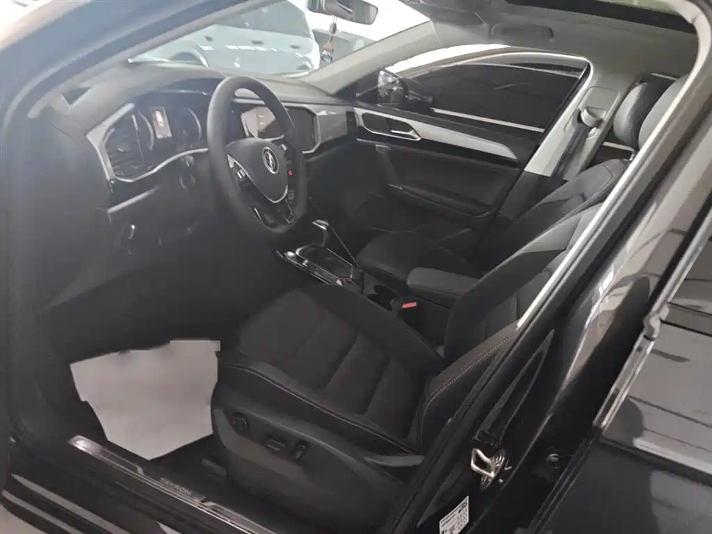 Tanyue 2020 330TSI two-wheel drive luxury intelligent version купить на сайте DeffCars