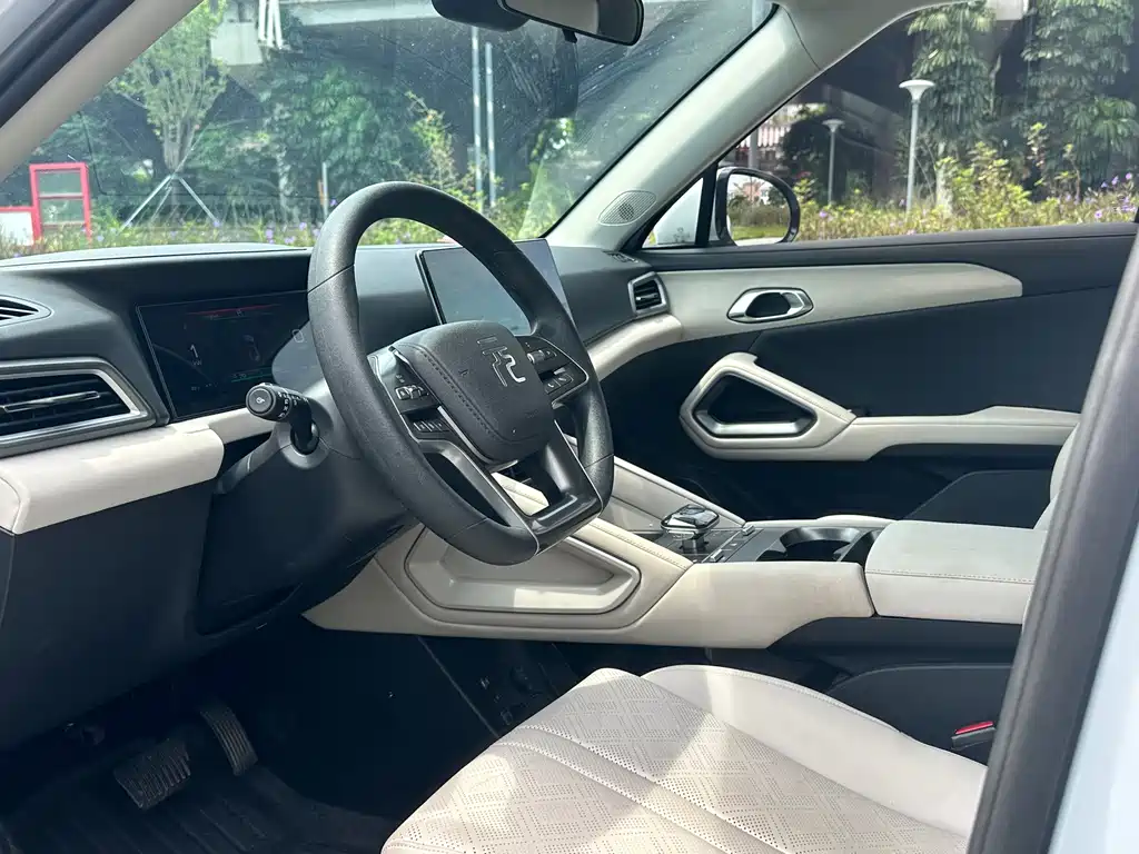 Yuan UP 2024 model 401KM leading model купить на сайте DeffCars