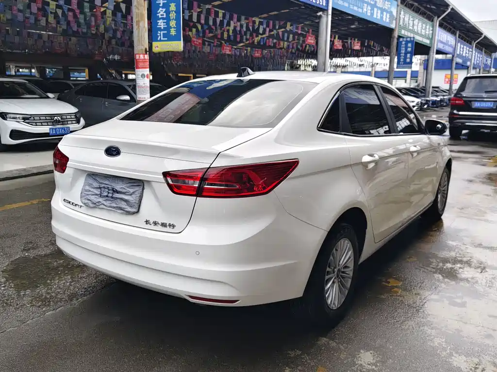 Escort 2017 facelift 1.5L automatic comfort model купить на сайте DeffCars
