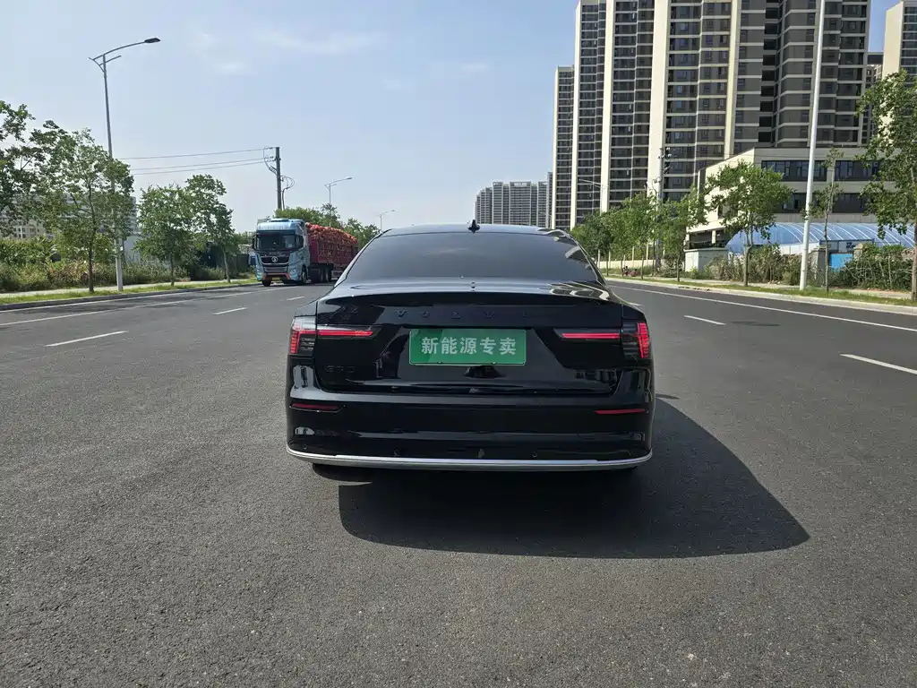 Volvo S90 plug-in hybrid 2026 plug-in hybrid four-wheel drive long range Zhiyuan luxury version купить на сайте DeffCars