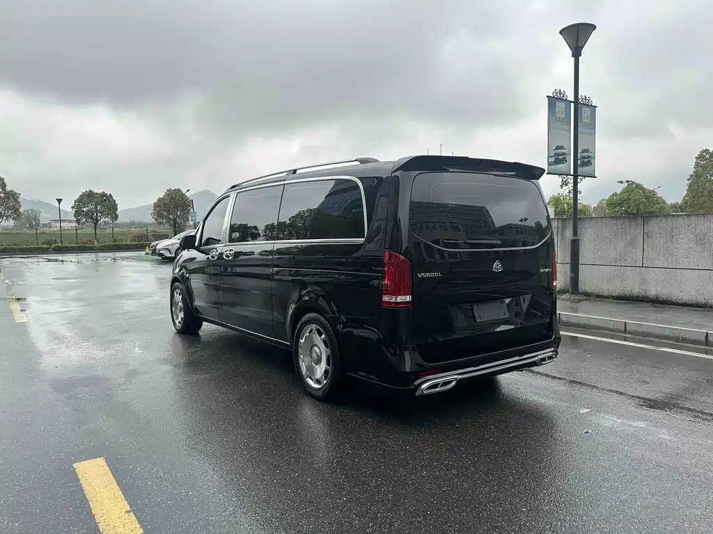 Vito 2023 2.0T Business Edition 7 seats купить на сайте DeffCars