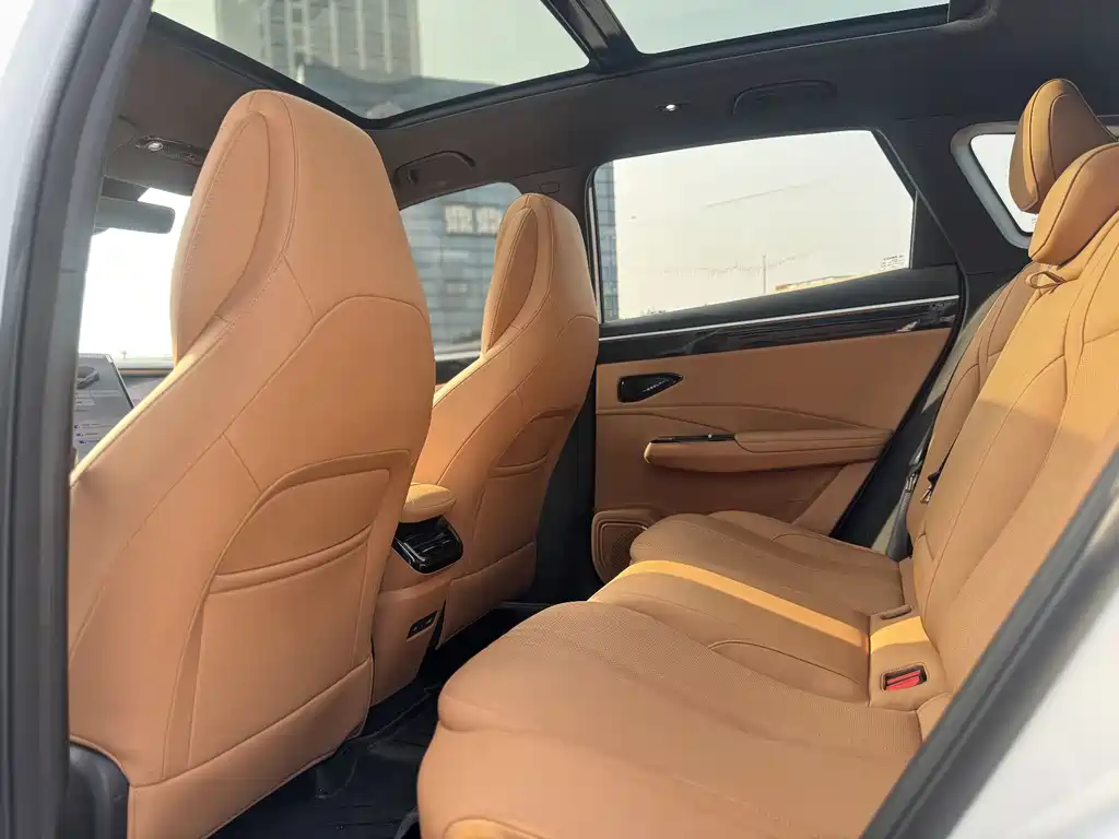 Galaxy L7 2025 EM-i 115km Discovery+ Edition купить на сайте DeffCars