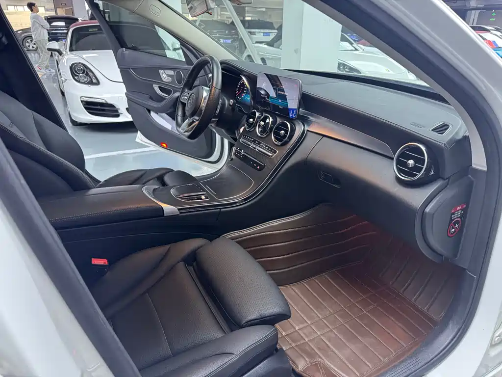 Mercedes-Benz C-Class 2020 C 260 L Sports Edition купить на сайте DeffCars
