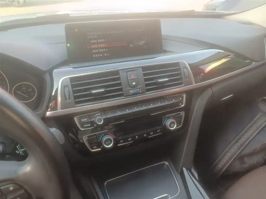 BMW 3 Series 2019 320Li Fashion Model купить на сайте DeffCars