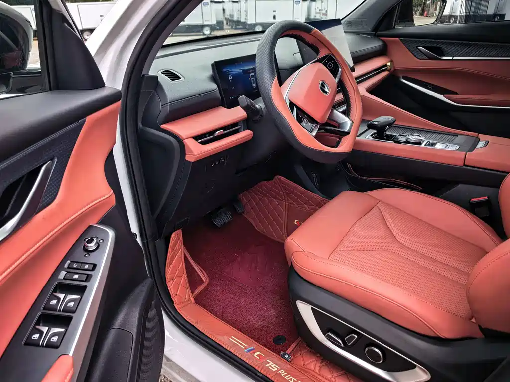 Changan CS75PLUS 2025 third generation championship version 1.5T strong collar type купить на сайте DeffCars