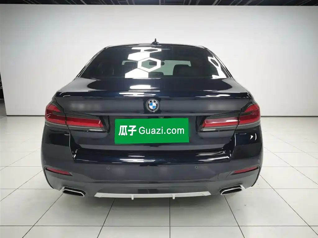 BMW 5 Series 2023 530Li Exclusive M Sports Package купить на сайте DeffCars