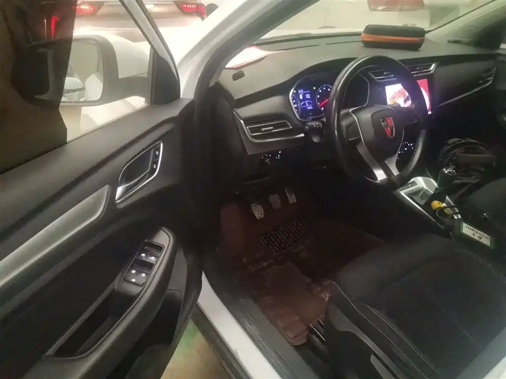 Roewe RX3 2020 1.6L Manual Super Cool Enterprising Edition купить на сайте DeffCars