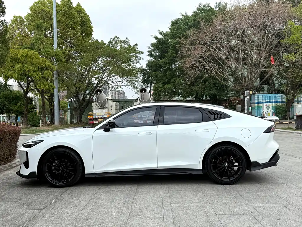 Changan UNI-V 2024 1.5T noble sports model купить на сайте DeffCars