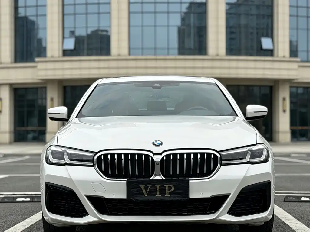 BMW 5 Series 2022 530Li Exclusive M Sports Package купить на сайте DeffCars