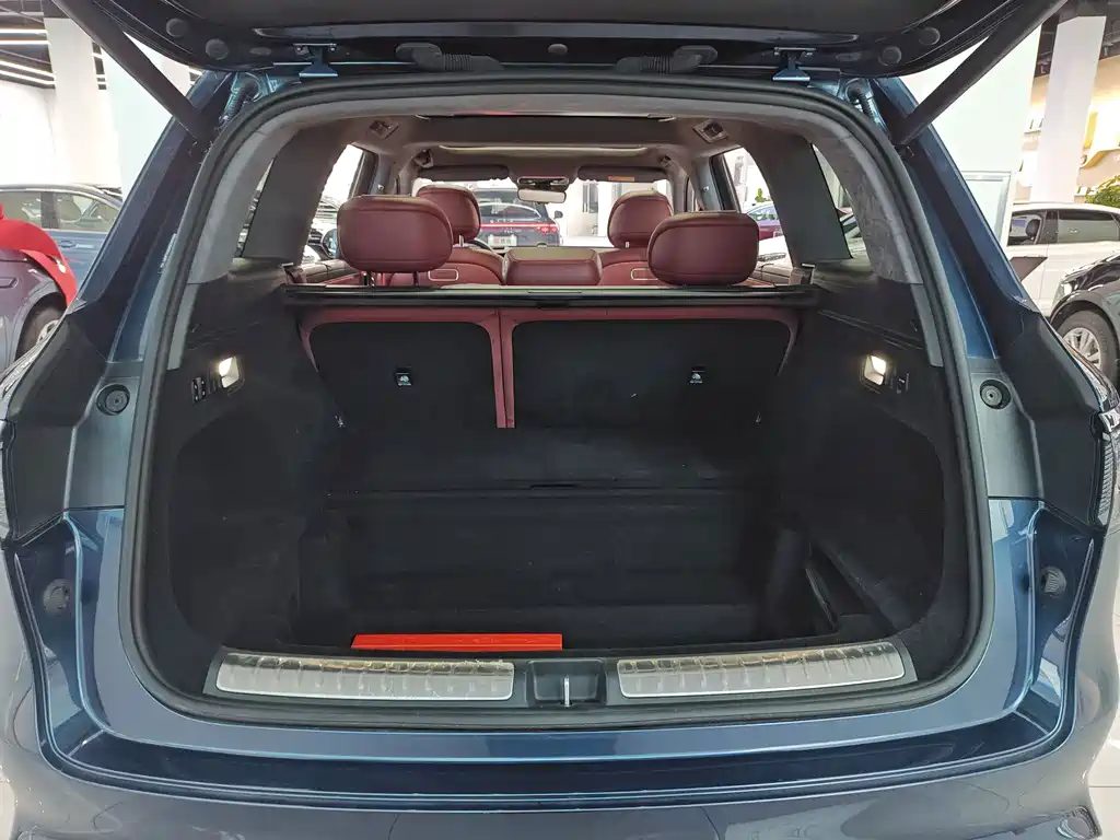 Wenjie M8 2025 extended range Ultra version 53.4kWh 5-seater version 192-line lidar) купить на сайте DeffCars