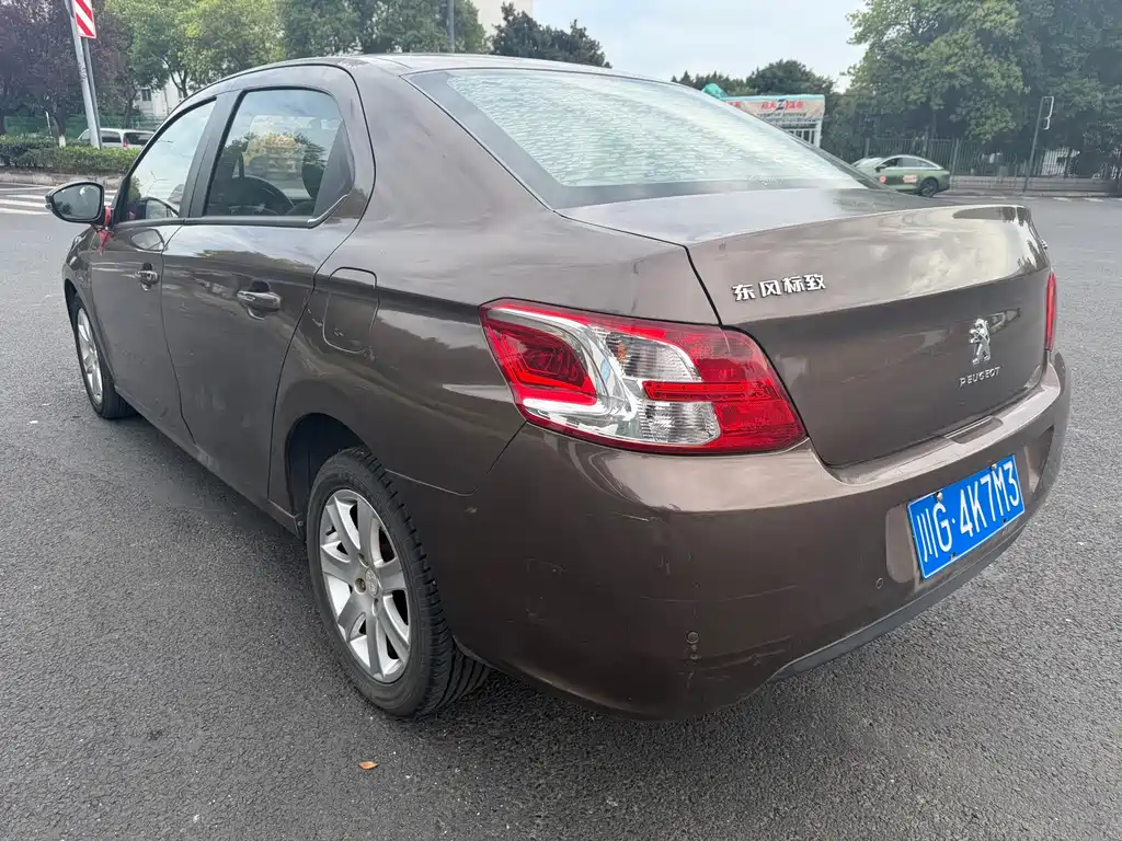 Peugeot 301 2014 1.6L Automatic Premium Edition купить на сайте DeffCars